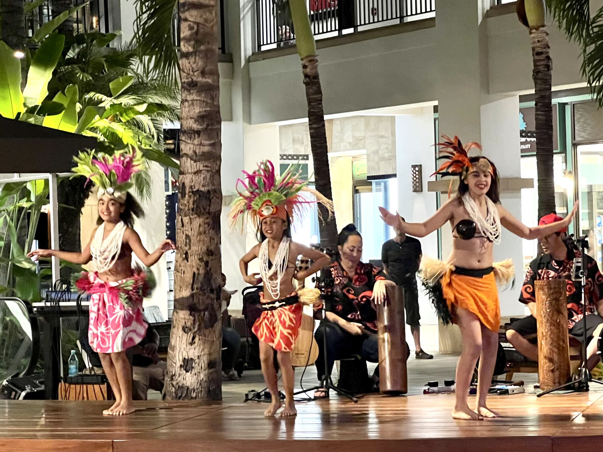 The Polynesian Show at the Shops of Wailea, Maui, Hawaii. JIM BYERS PHOTO